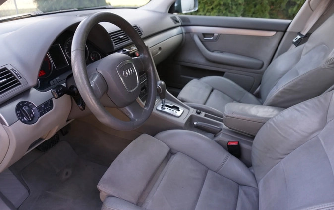 Audi A4 cena 18900 przebieg: 352000, rok produkcji 2007 z Łaszczów małe 211